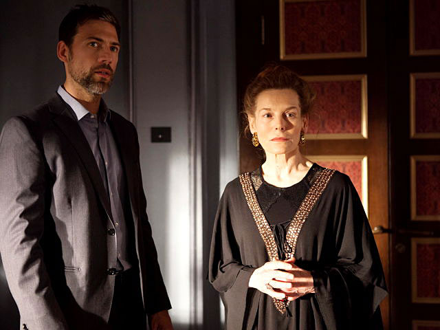 タイラント 独裁国家 Tyrant シーズン1 第2話 緊急事態発生 ドラマ パソコンでもスマホでも 動画を見るならshowtime ショウタイム