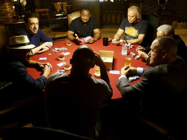 クリミナル マインド Fbi Vs 異常犯罪 シーズン11 第17話 砂時計 ドラマ パソコンでもスマホでも 動画 を見るならshowtime ショウタイム