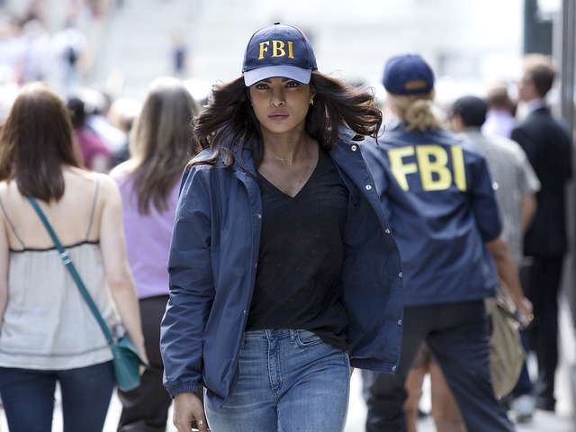 クワンティコ Fbiアカデミーの真実 シーズン1 第1話 逃亡の始まり ドラマ パソコンでもスマホでも 動画を見るならshowtime ショウタイム