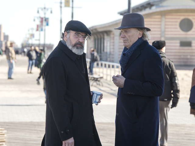 ホームランド Homeland シーズン6 第6話 帰還 ドラマ パソコンでもスマホでも 動画を見るならshowtime ショウタイム